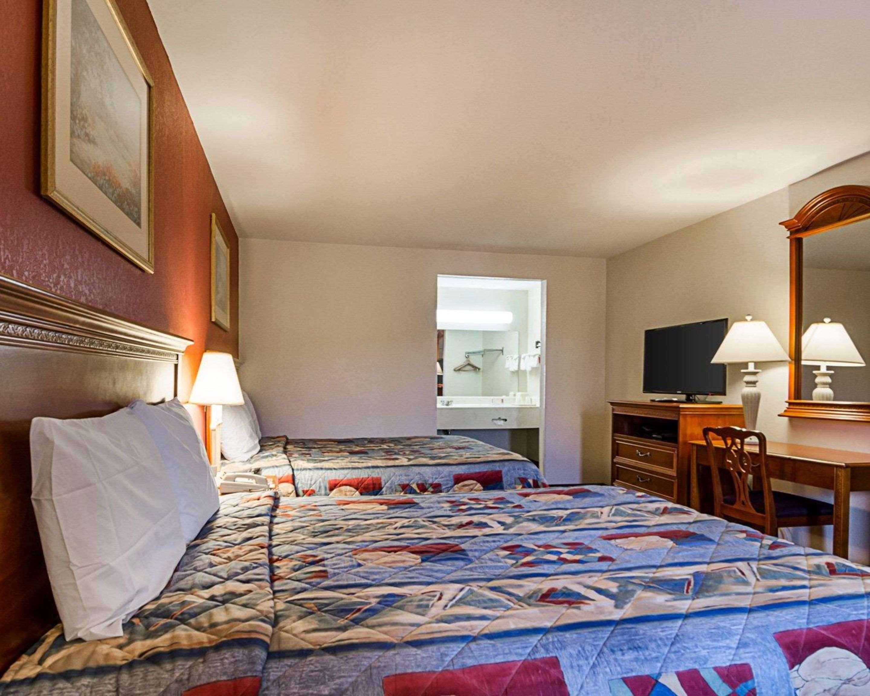 Econo Lodge Richmond Exteriér fotografie