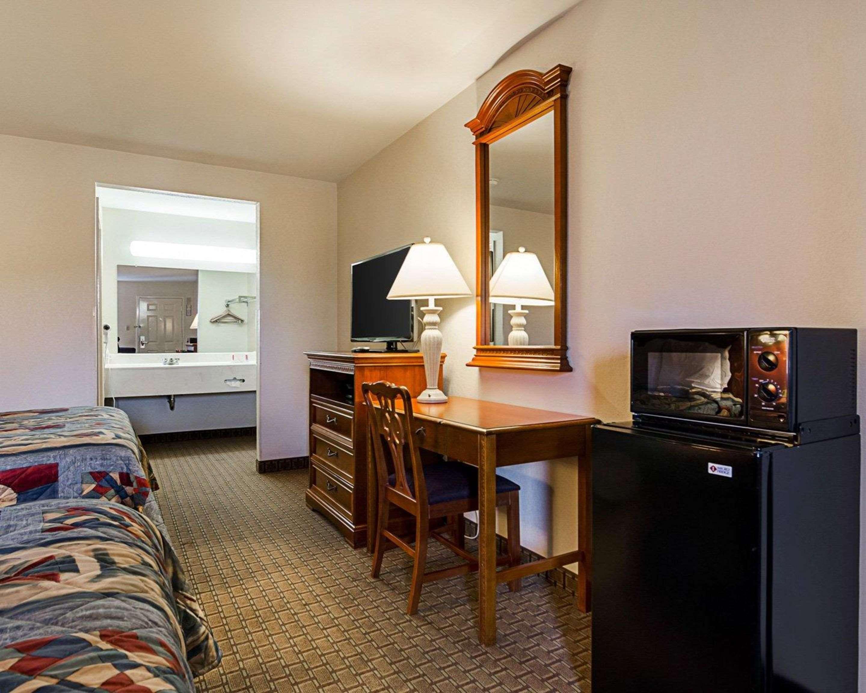 Econo Lodge Richmond Exteriér fotografie